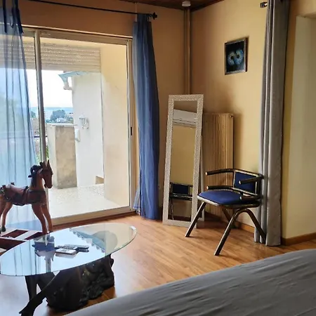 De Standing Avec Piscine A Debordement, Jacuzzi Et Jardin A 5 Min Du Centre De Nîmes
