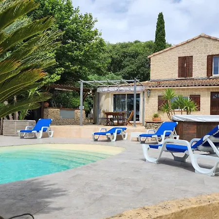 De Standing Avec Piscine A Debordement, Jacuzzi Et Jardin A 5 Min Du Centre De Ним
