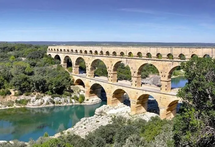 De Standing Avec Piscine A Debordement, Jacuzzi Et Jardin A 5 Min Du Centre De *