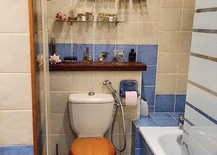 De Standing Avec Piscine A Debordement, Jacuzzi Et Jardin A 5 Min Du Centre De Villa *